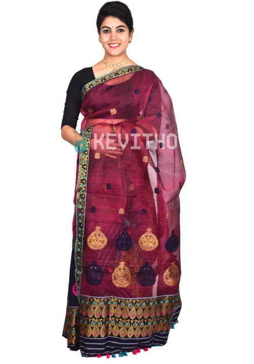 Contrast Nuni Mekhela Chador with Golden Guna Motif